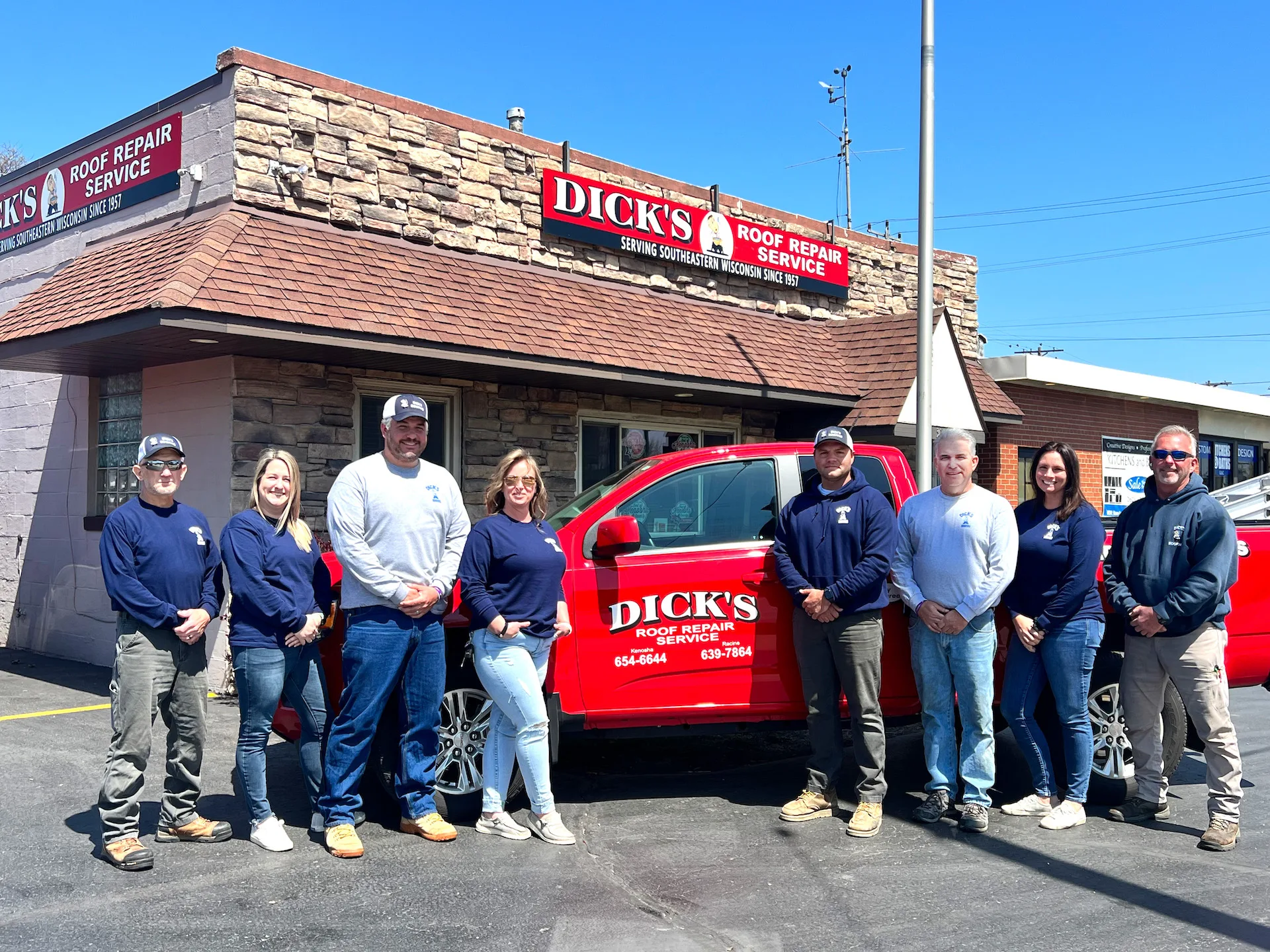 Dick's Roofing Team 2023 Web